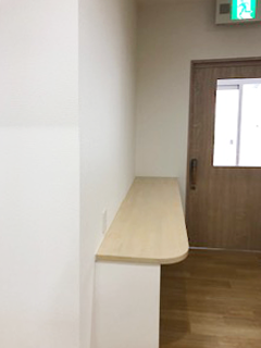 据え付けカウンター