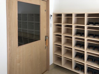 靴箱（玄関・職員用）