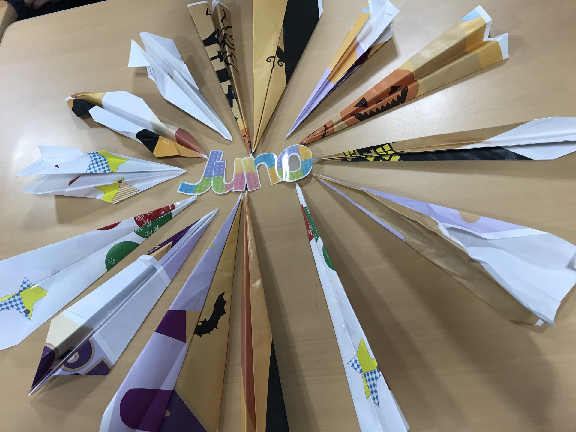 【Juno】紙飛行機を飛ばそう✈️